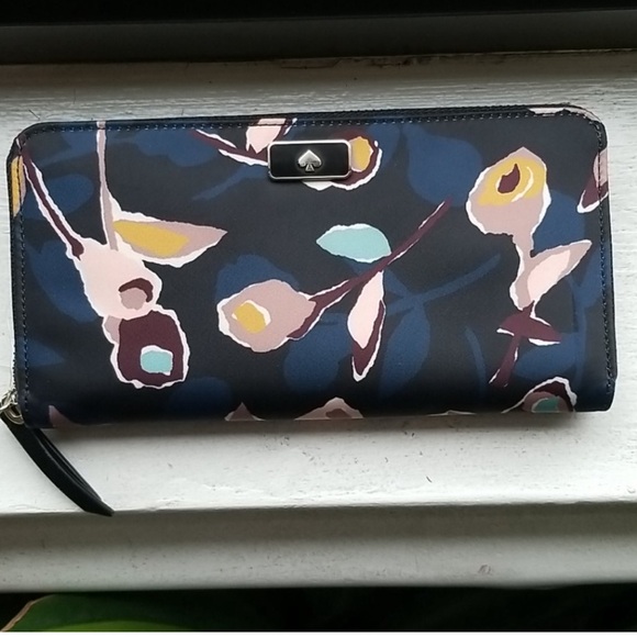 Kate Spade Daw Paper Rose large wallet - Picture 2 of 4